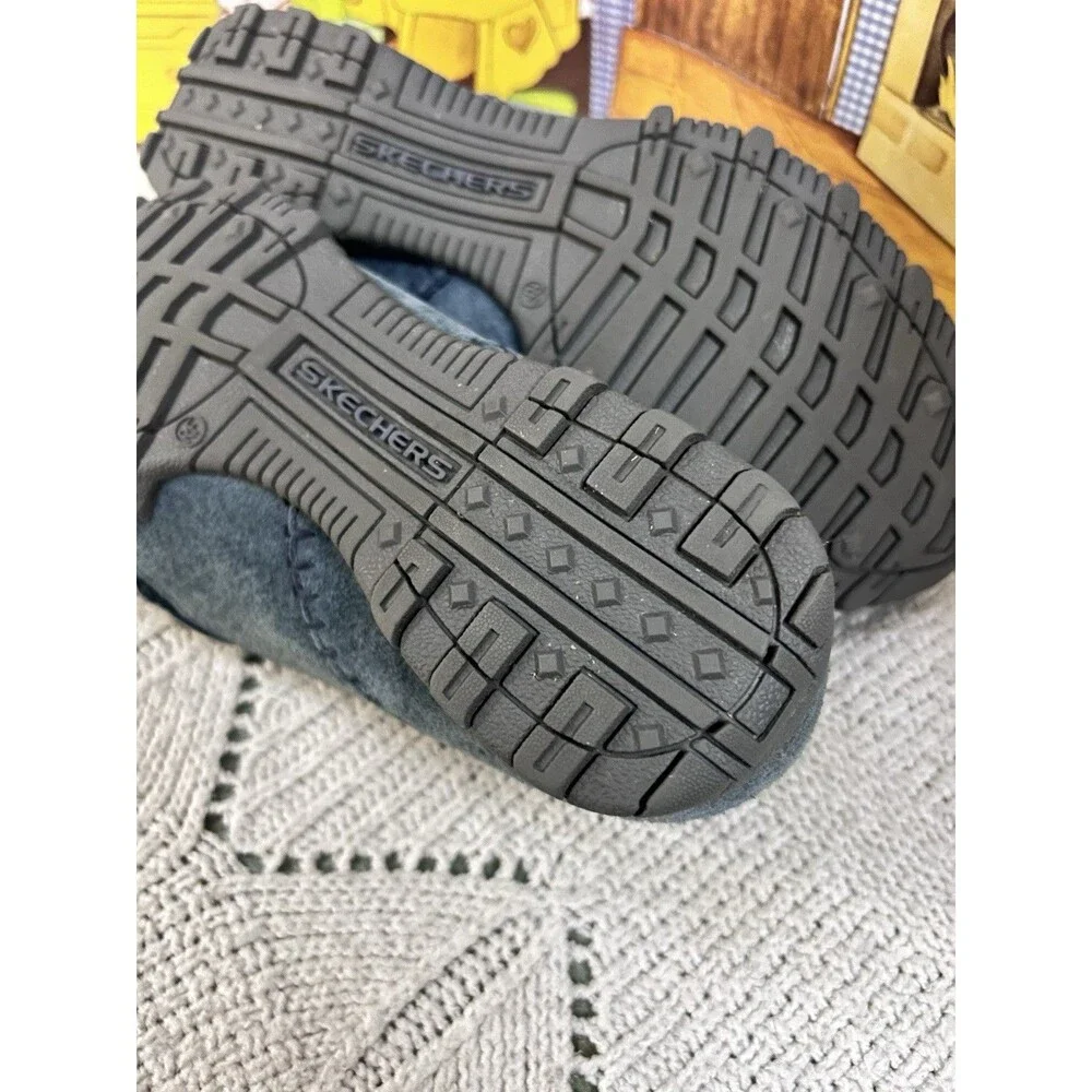 Skechers secure relaxed delighted